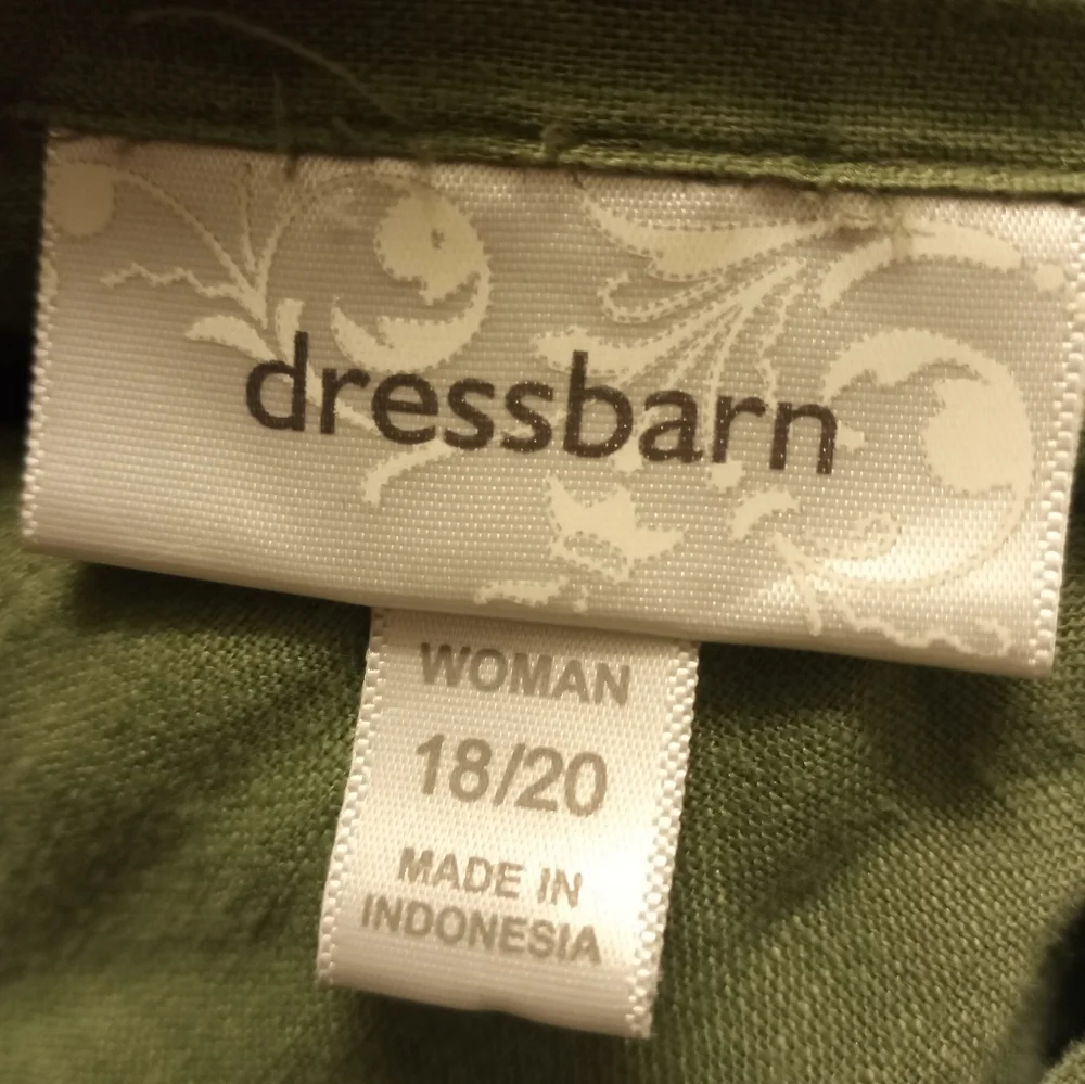 DRESSBARN - Picture 3 of 3